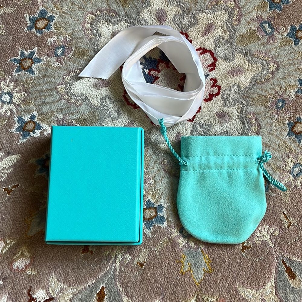 Tiffany & Co Presentation Bundle (4-pc) - Picture 2 of 5